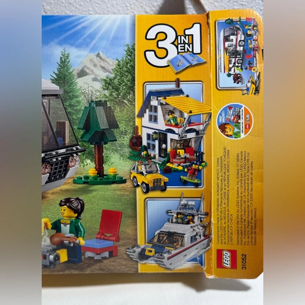 LEGO 31052 Creator Vacation Getaways. 3 in 1 — RV, Boat, house. retired set. - Picture 2 of 10